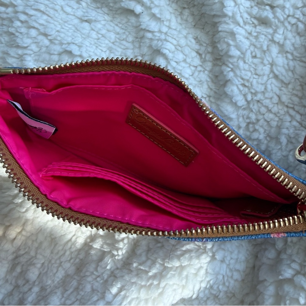 Dooney & Bourke Disney Minnie Mouse Wristlet - Picture 3 of 5